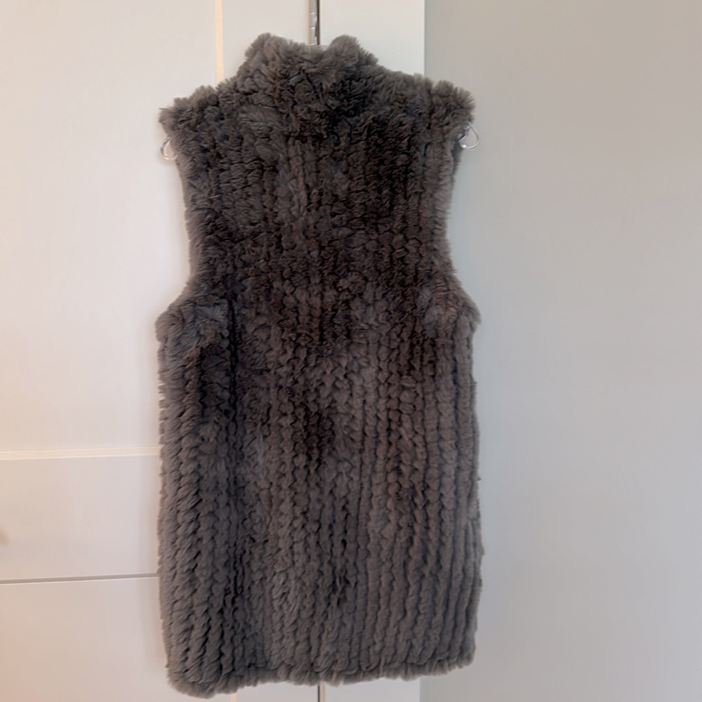 NWT Donna Saylers Fabulous Faux Fur Knitted Vest Slate Grey Size Medium - Picture 10 of 13